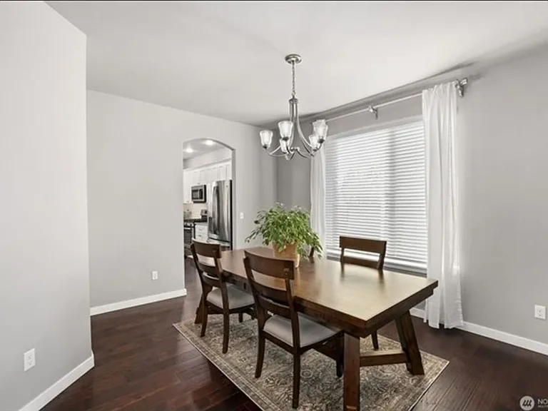 10713 Palisades St SE — Photo 6