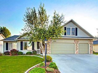 2202 W Whitelaw Dr, Meridian, ID 83646