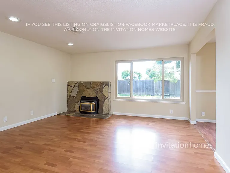 2823 Seville Cir — Photo 4