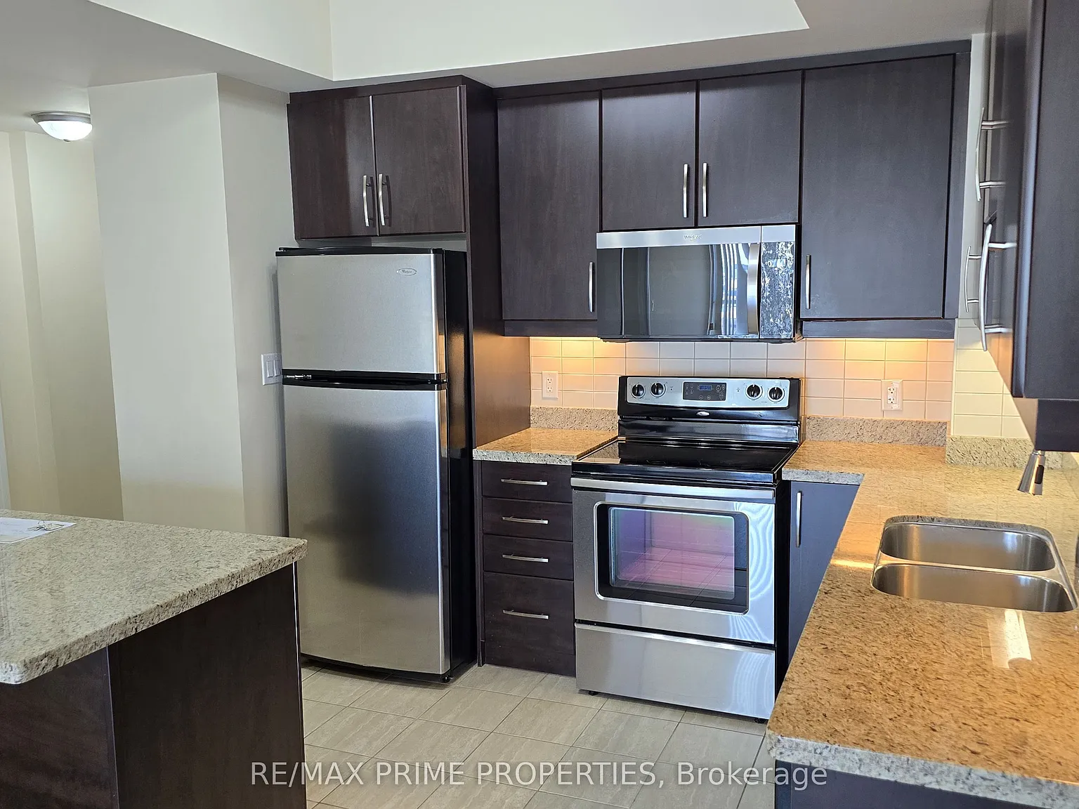 3 bed, $2,800 — Photo 2