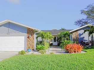 872 Village Way, Palm Harbor, FL 34683