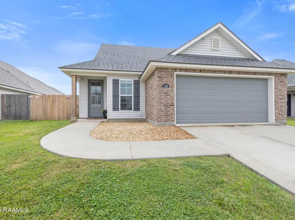 108 Harvest Ln, Abbeville, LA 70510