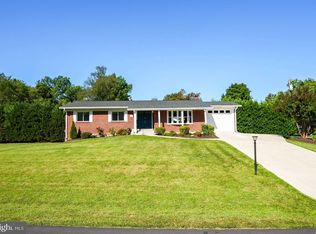 8808 Gateshead Rd, Alexandria, VA 22309