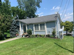 5186 Eagle Lake Dr, Waterford, MI