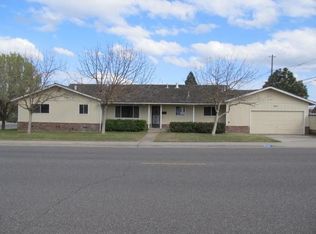 6520 7th St, Riverbank, CA 95367