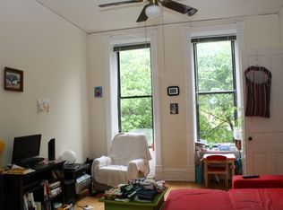 2107 N Kenmore Ave APT 2F, Chicago, IL 60614