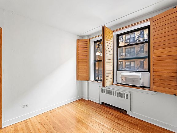 4th image of 60 E 9th St APT 341
