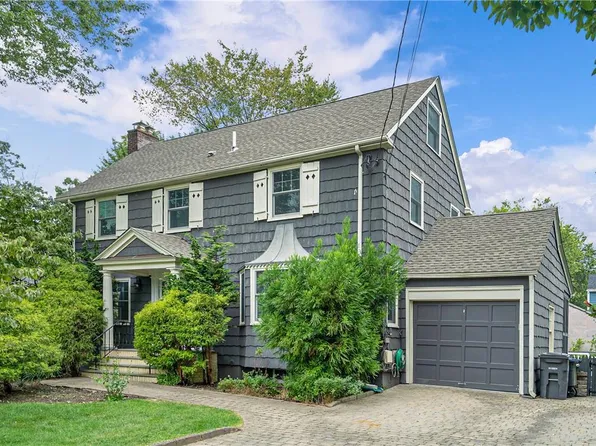 10 Marlette Place, White Plains, NY 10605