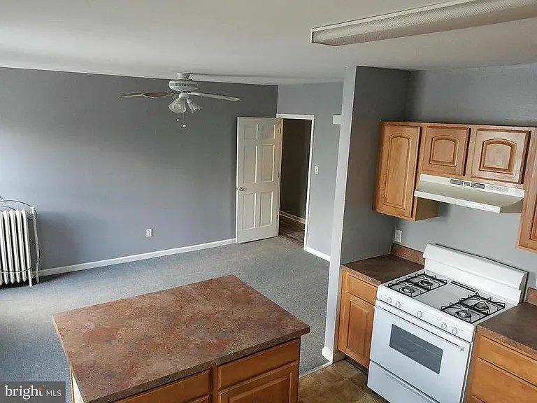 129 W Miner St #6 — Photo 6