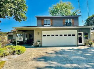 5431 Oakridge Dr, Beaverton, MI 48612