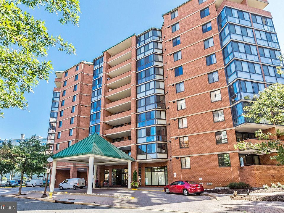 1st image of 1001 N Randolph St APT 302