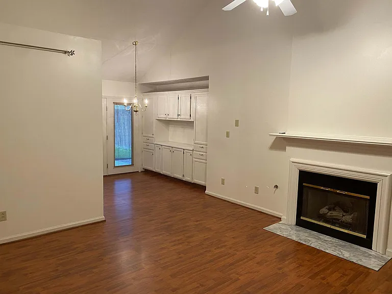 3712 Weeping Willow Way — Photo 3