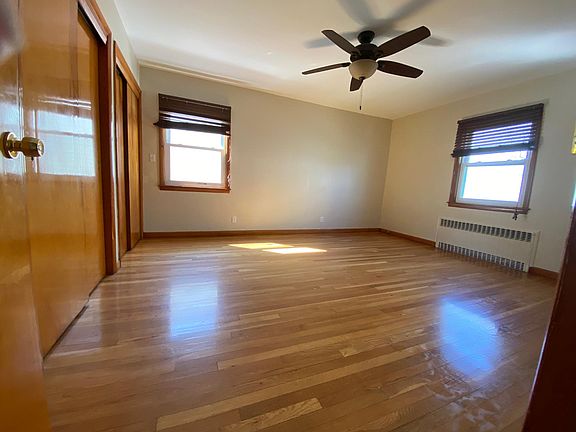 3rd image of 75 Corbin Ave #2