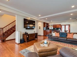 95 Manhasset Ave, Manhasset, NY 11030