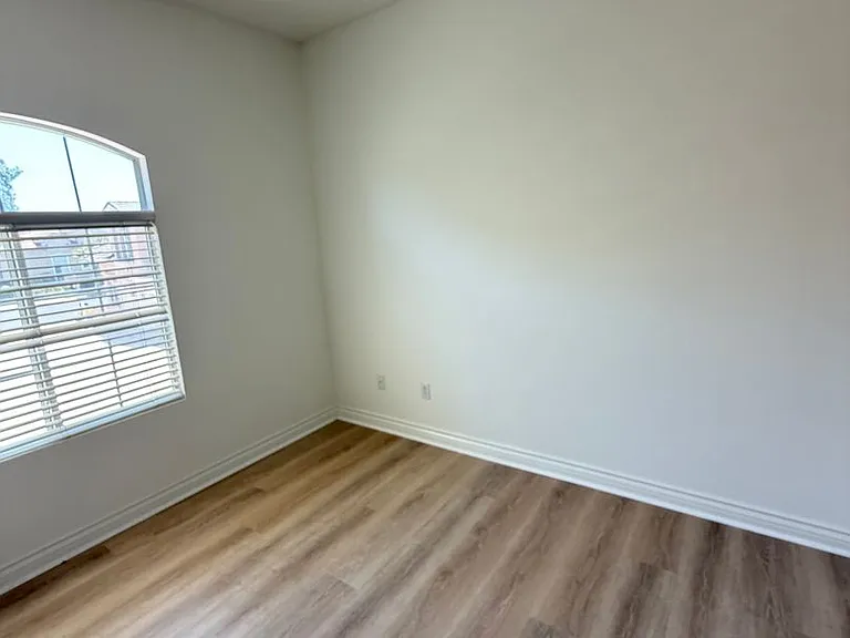 9 Skyflower Ln — Photo 15