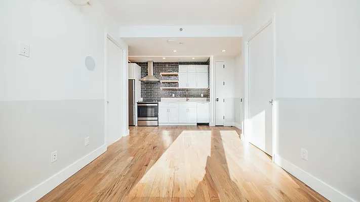 Rented by Nooklyn NYC LLC | media 67