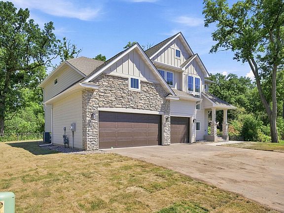 2nd image of 2399 Laurie Ct W