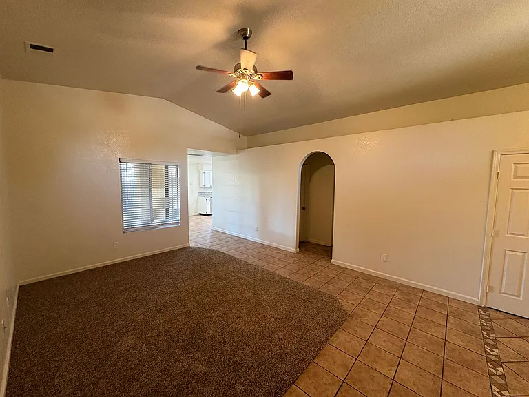 1905 S Grapewood St — Photo 18