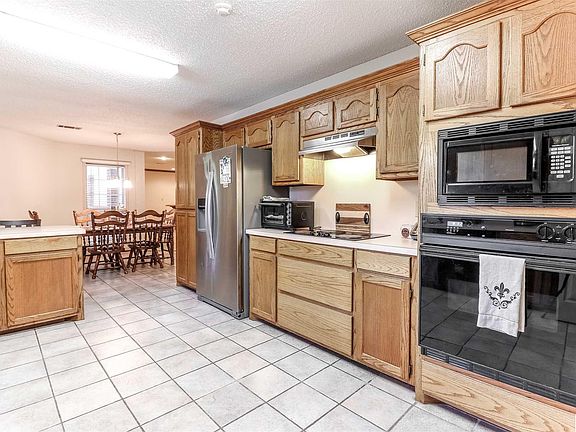 5th image of 2211 Brierfield Dr #1