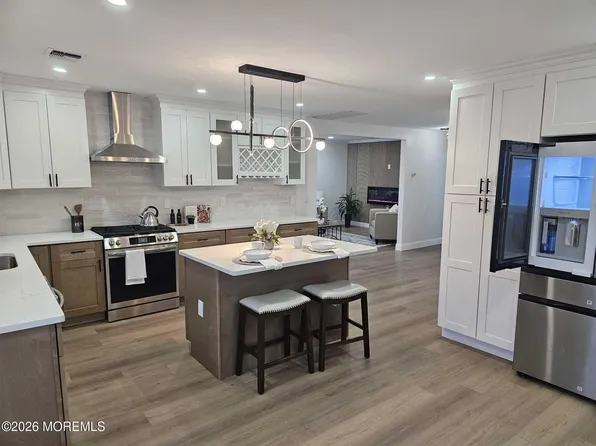 34 Barbuda Street, Toms River, NJ 08757