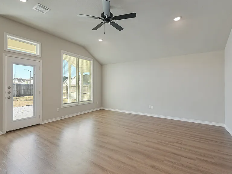3441 Utah Ct — Photo 6