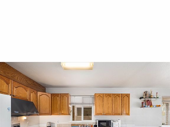 3rd image of 3317 Claremont Ave S APT 1