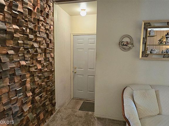 5th image of 4401 Cheyenne Ave
