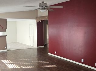 8305 Santa Clarita St NE, Albuquerque, NM 87113