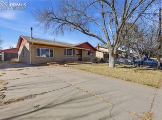 2609 Ridgewood Ln, Pueblo, CO