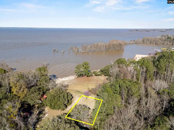 143 Severance Ln, Eutawville, SC 29048