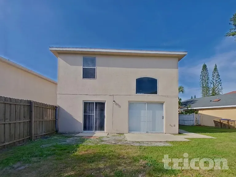 3257 Brewster Dr — Photo 17
