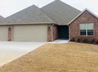 4228 Sussex Cv, Springdale, AR 72762