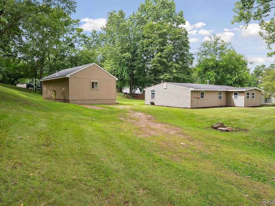 1st image of 9217 Villa Crest Dr