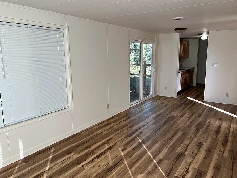 2395 McLean Blvd — Photo 16
