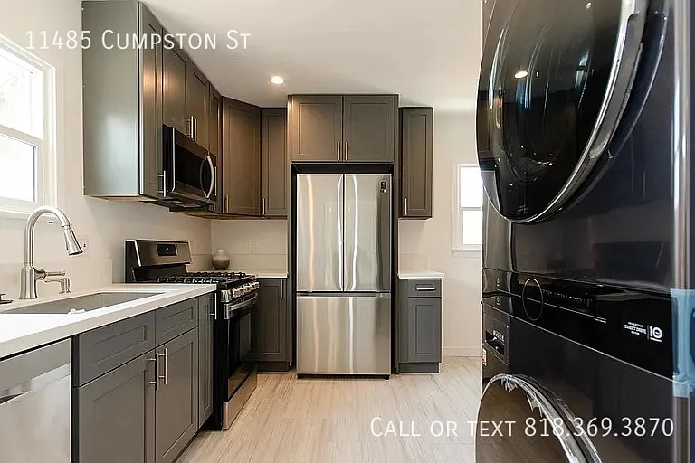 11485 Cumpston St — Photo 6