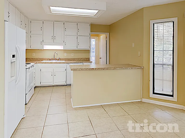 9734 Dixon Industrial Blvd — Photo 7