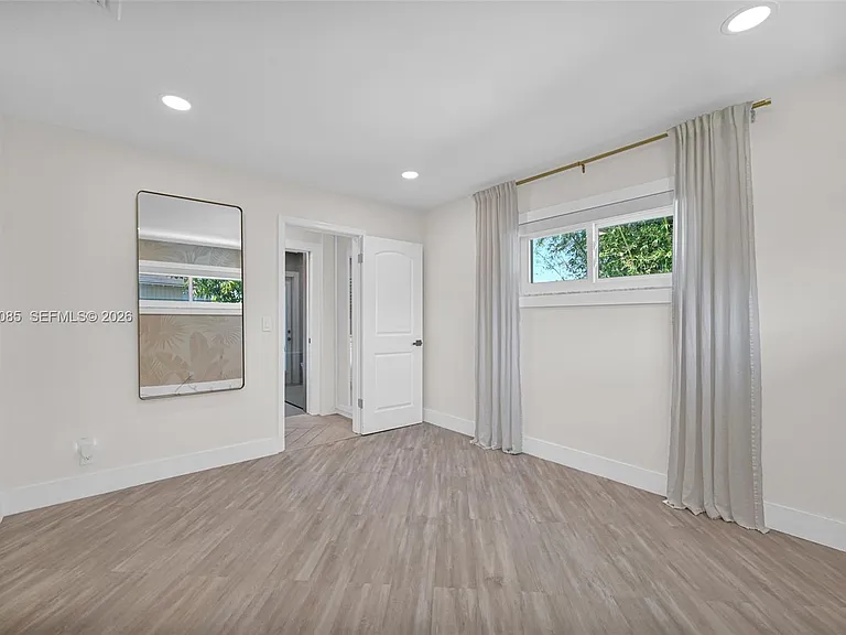 1001 NW 4th Ct — Photo 36