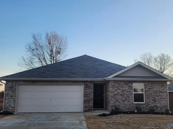 216 Murphy Ln, Madison, AL 35756