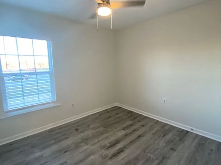 324 Stewarts Landing Cir — Photo 21