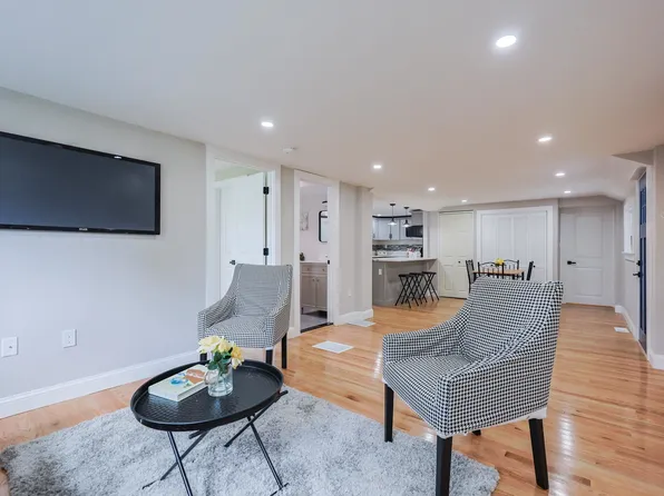 22 Gilman Street, Nashua, NH 03060