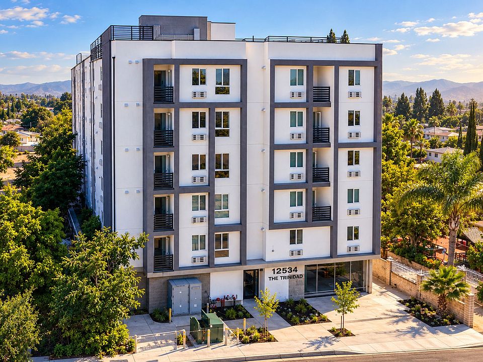 1st image of 12534 San Fernando Rd #303