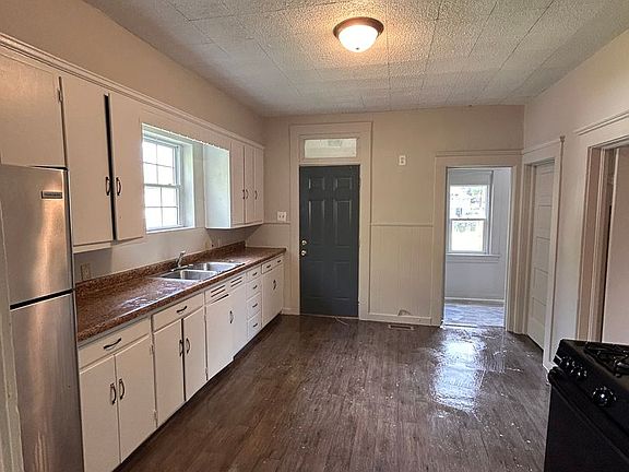3rd image of 1159 Kinsmoor Ave