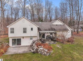 9685 Woodys Run, Traverse City, MI 49684