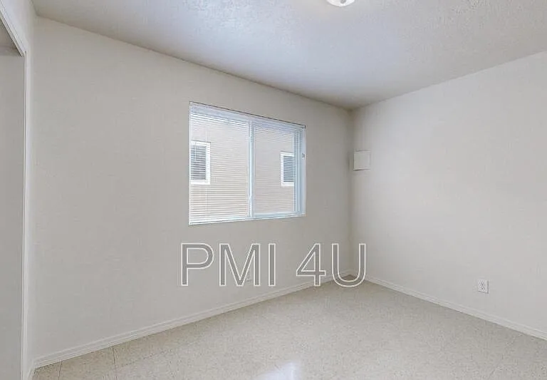 233 Tennessee St NE #D — Photo 24