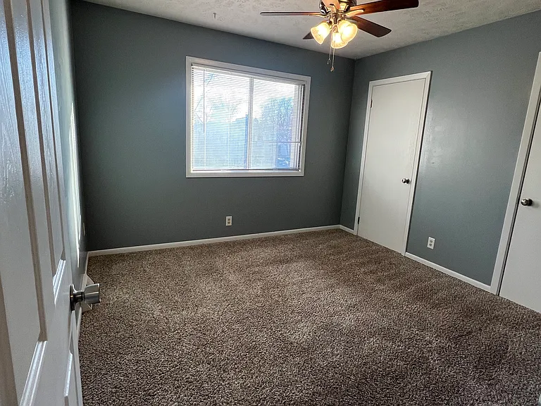 11226 Roxbury Dr #11226 — Photo 9