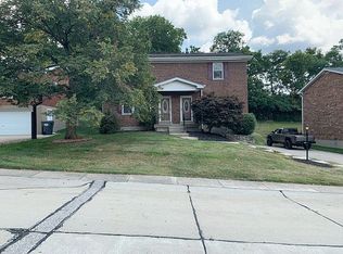 262 N Ashbrook Cir, Lakeside Park, KY 41017