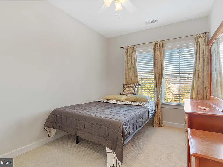 412 Blue Flax Pl — Photo 21