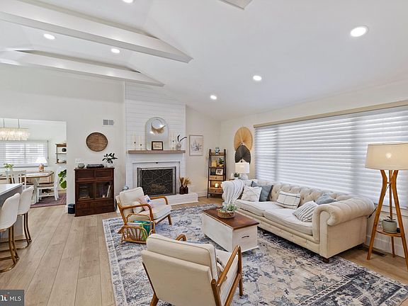 5th image of 51 Hill Rd