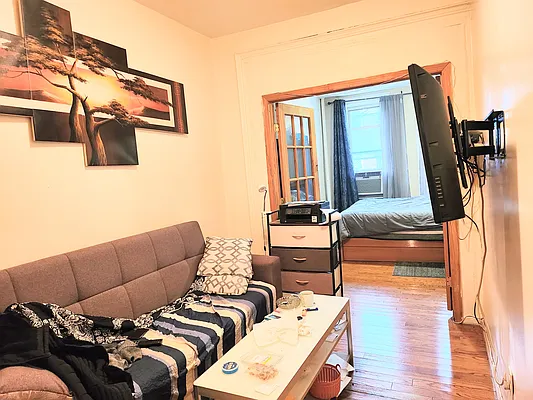 Rented by Virtual Real Estate | media 32