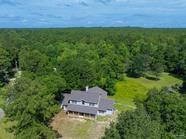 5882 Willow Ln, Crestview, FL 32539